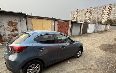 Mazda Demio IV, 2016 год, 950 000 рублей, 3 фотография