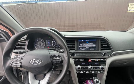 Hyundai Elantra VI рестайлинг, 2020 год, 1 550 000 рублей, 4 фотография