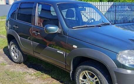 Chevrolet Niva I рестайлинг, 2011 год, 450 000 рублей, 5 фотография