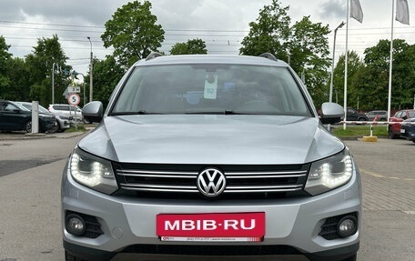 Volkswagen Tiguan I, 2012 год, 999 000 рублей, 2 фотография