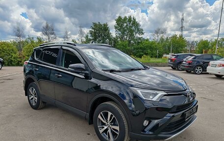 Toyota RAV4, 2017 год, 2 199 000 рублей, 3 фотография