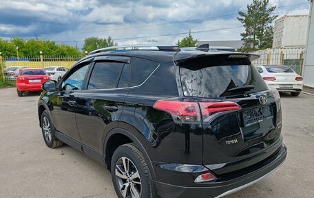 Toyota RAV4, 2017 год, 2 199 000 рублей, 4 фотография