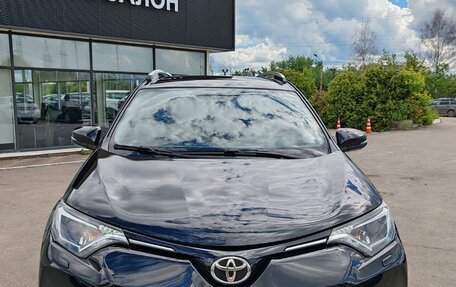 Toyota RAV4, 2017 год, 2 199 000 рублей, 5 фотография