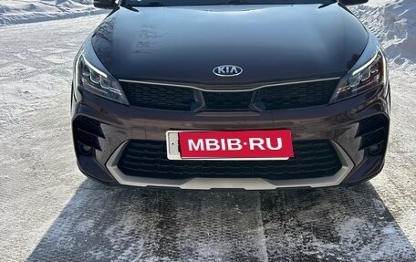 KIA Rio IV, 2021 год, 1 945 000 рублей, 1 фотография