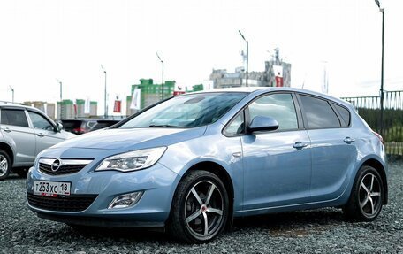 Opel Astra J, 2011 год, 759 000 рублей, 2 фотография