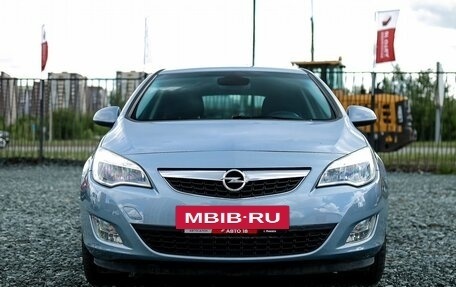 Opel Astra J, 2011 год, 759 000 рублей, 3 фотография