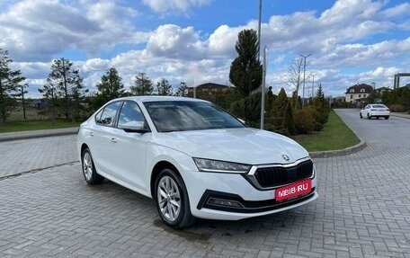 Skoda Octavia IV, 2021 год, 1 940 000 рублей, 1 фотография