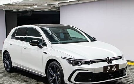 Volkswagen Golf VIII, 2023 год, 2 160 000 рублей, 3 фотография