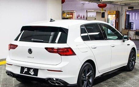 Volkswagen Golf VIII, 2023 год, 2 160 000 рублей, 4 фотография
