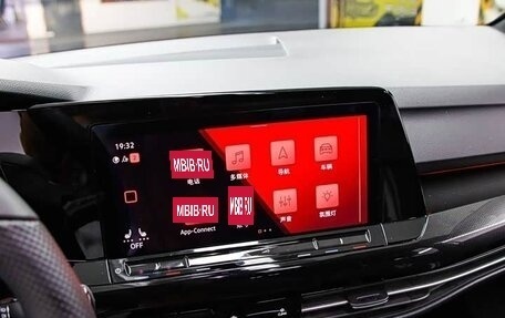 Volkswagen Golf VIII, 2023 год, 2 160 000 рублей, 8 фотография