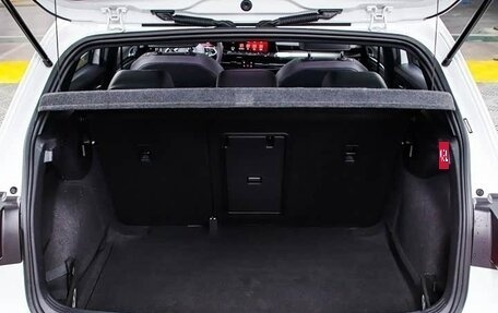 Volkswagen Golf VIII, 2023 год, 2 160 000 рублей, 23 фотография