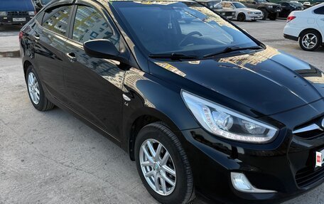 Hyundai Solaris II рестайлинг, 2013 год, 790 000 рублей, 2 фотография