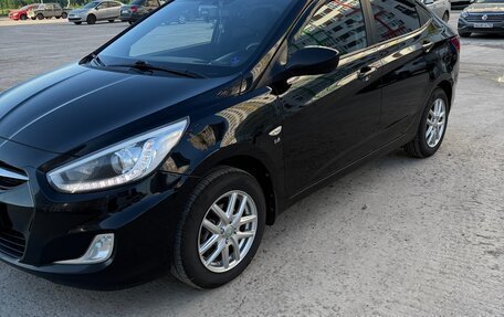Hyundai Solaris II рестайлинг, 2013 год, 790 000 рублей, 3 фотография