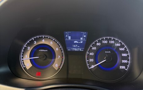 Hyundai Solaris II рестайлинг, 2013 год, 790 000 рублей, 11 фотография