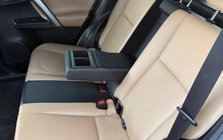 Toyota RAV4, 2016 год, 2 650 000 рублей, 6 фотография