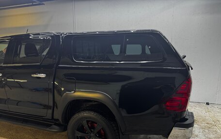 Toyota Hilux VIII, 2016 год, 2 650 000 рублей, 15 фотография