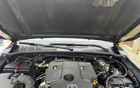 Toyota Hilux VIII, 2016 год, 2 650 000 рублей, 23 фотография