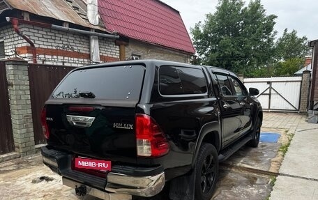 Toyota Hilux VIII, 2016 год, 2 650 000 рублей, 11 фотография