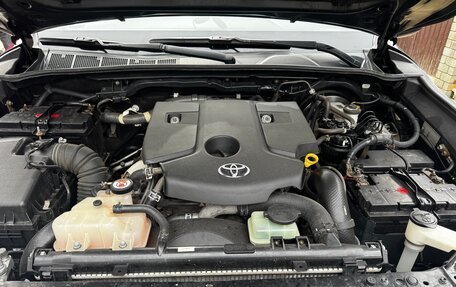 Toyota Hilux VIII, 2016 год, 2 650 000 рублей, 25 фотография