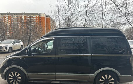 Hyundai Grand Starex Grand Starex I рестайлинг 2, 2014 год, 1 900 000 рублей, 4 фотография
