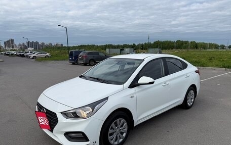 Hyundai Solaris II рестайлинг, 2017 год, 1 000 000 рублей, 2 фотография