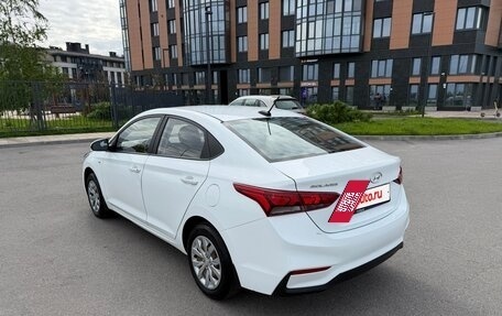 Hyundai Solaris II рестайлинг, 2017 год, 1 000 000 рублей, 4 фотография