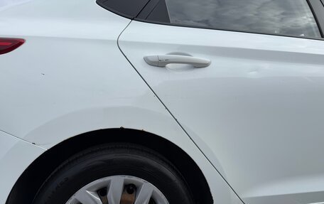 Hyundai Solaris II рестайлинг, 2017 год, 1 000 000 рублей, 15 фотография