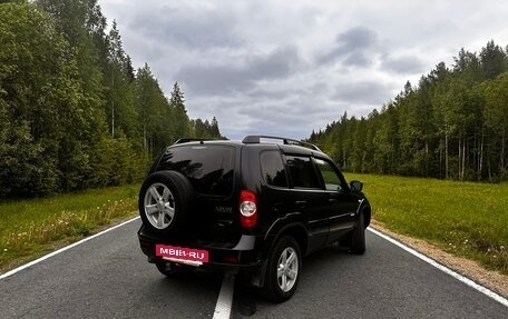 Chevrolet Niva I рестайлинг, 2016 год, 615 000 рублей, 2 фотография