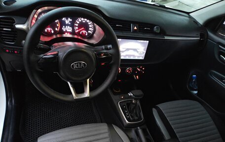 KIA Rio IV, 2020 год, 800 000 рублей, 8 фотография