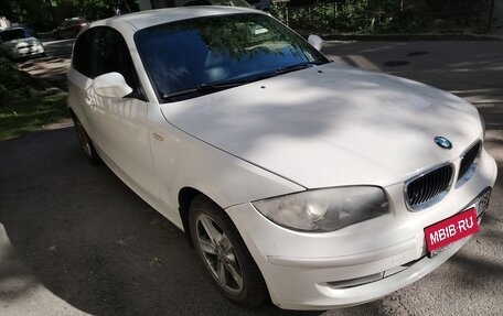 BMW 1 серия, 2011 год, 720 000 рублей, 3 фотография