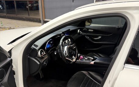 Mercedes-Benz C-Класс, 2019 год, 3 490 000 рублей, 5 фотография