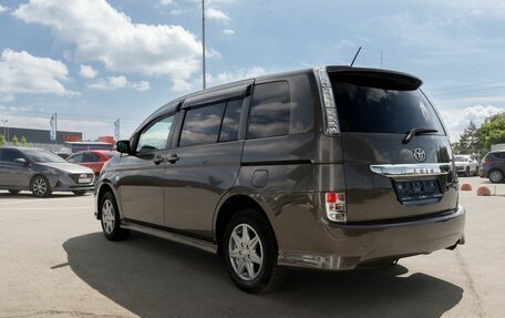 Toyota ISis I, 2011 год, 1 300 000 рублей, 8 фотография