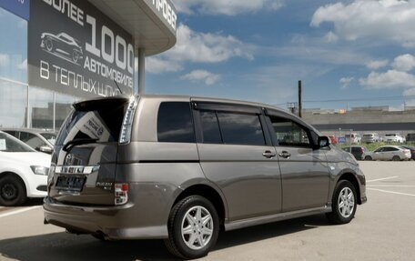 Toyota ISis I, 2011 год, 1 300 000 рублей, 6 фотография