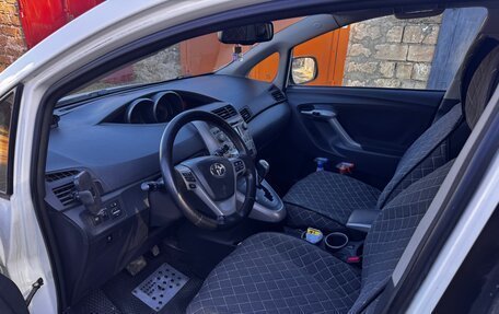 Toyota Verso I, 2010 год, 1 160 000 рублей, 8 фотография