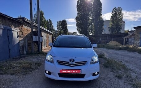Toyota Verso I, 2010 год, 1 160 000 рублей, 11 фотография