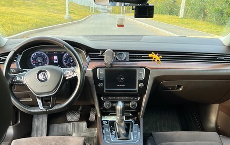 Volkswagen Passat B8 рестайлинг, 2015 год, 1 830 000 рублей, 8 фотография