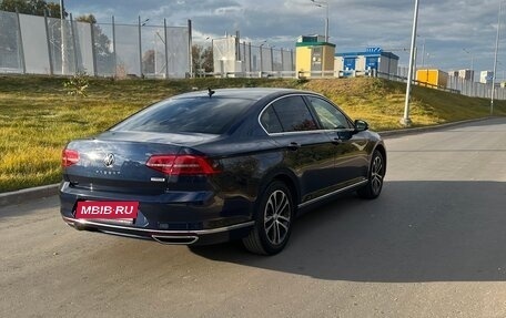 Volkswagen Passat B8 рестайлинг, 2015 год, 1 830 000 рублей, 3 фотография