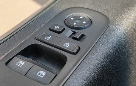 Hyundai Staria, 2021 год, 4 300 000 рублей, 14 фотография