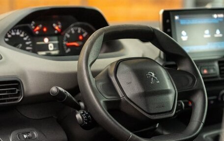 Peugeot Rifter I, 2025 год, 3 350 000 рублей, 4 фотография