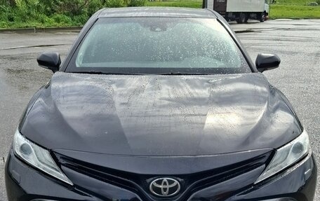 Toyota Camry, 2018 год, 2 750 000 рублей, 4 фотография