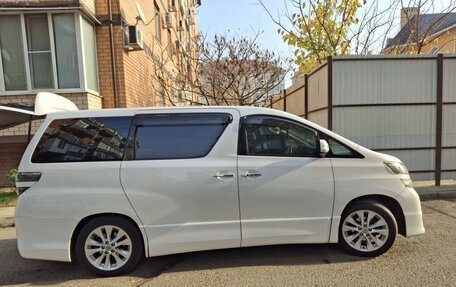 Toyota Vellfire I, 2011 год, 2 250 000 рублей, 4 фотография