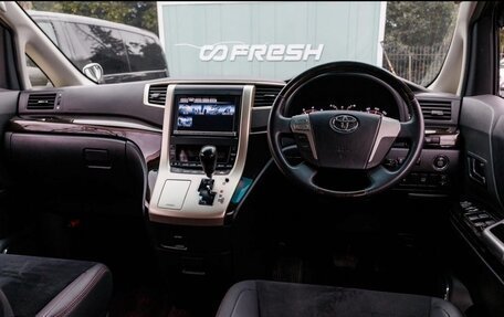 Toyota Vellfire I, 2011 год, 2 250 000 рублей, 14 фотография