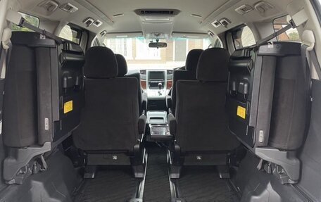 Toyota Vellfire I, 2011 год, 2 250 000 рублей, 17 фотография