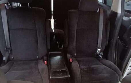 Toyota Vellfire I, 2011 год, 2 250 000 рублей, 19 фотография