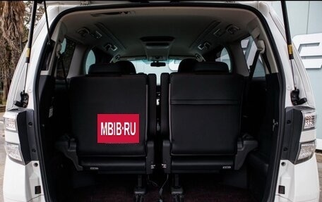 Toyota Vellfire I, 2011 год, 2 250 000 рублей, 8 фотография