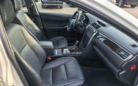 Toyota Camry, 2016 год, 1 849 000 рублей, 10 фотография
