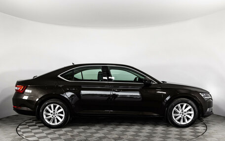 Skoda Superb III рестайлинг, 2017 год, 2 199 000 рублей, 6 фотография