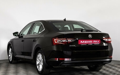 Skoda Superb III рестайлинг, 2017 год, 2 199 000 рублей, 9 фотография