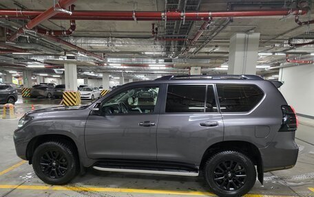 Toyota Land Cruiser Prado 150 рестайлинг 2, 2021 год, 6 400 000 рублей, 4 фотография