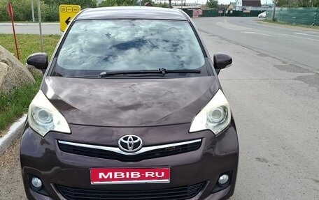 Toyota Ractis II, 2011 год, 930 000 рублей, 1 фотография